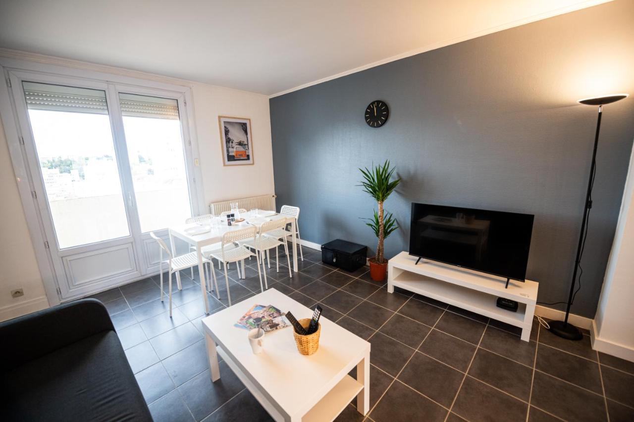 Robespierre - Tout Equipe & Calme - Tv Et Wifi Saint-Etienne  Exteriör bild